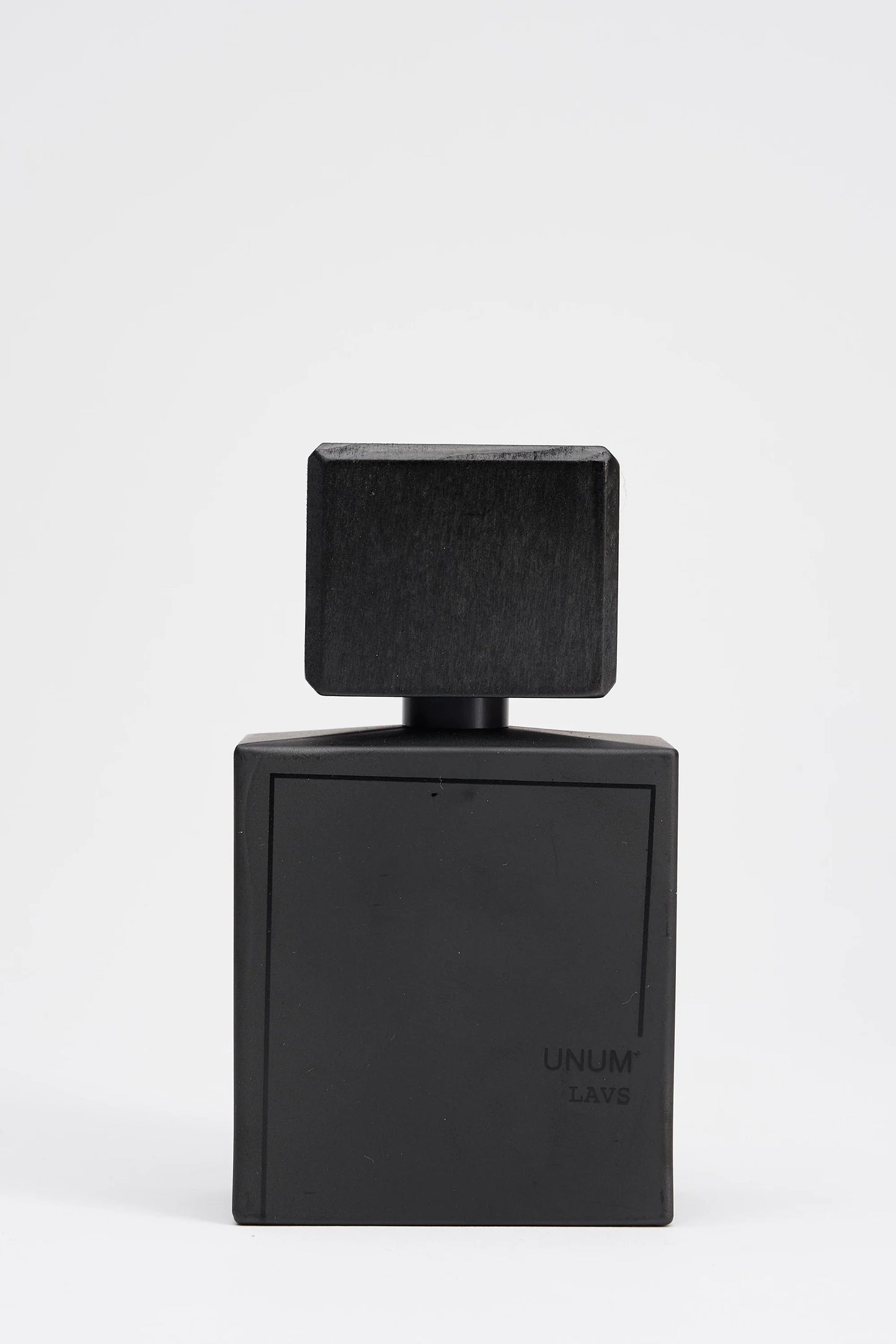 UNUM_Lavs_ by Filipo Sorcenelli