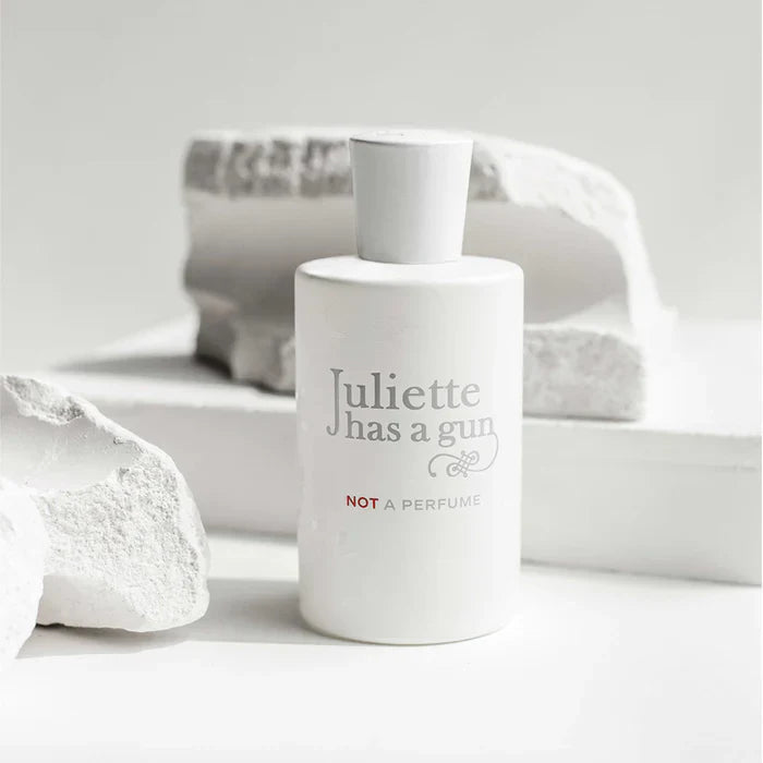 NOT A PERFUME BY JULIETTE HAS A GUN